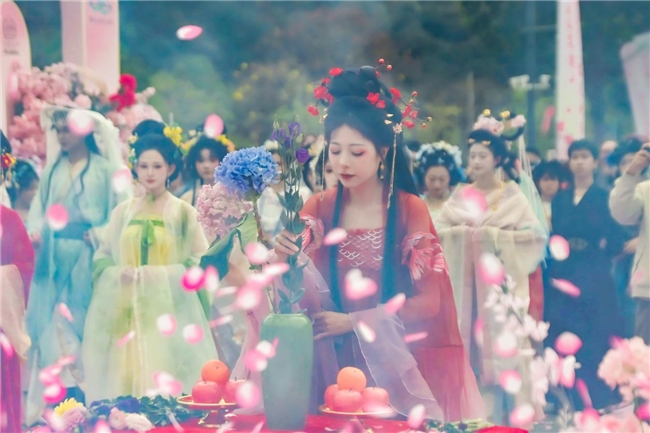 花韵清远绘盛景 文旅融合产业兴  2026清远春季文旅赏花季打造消费增长新引擎 新闻资讯 第2张